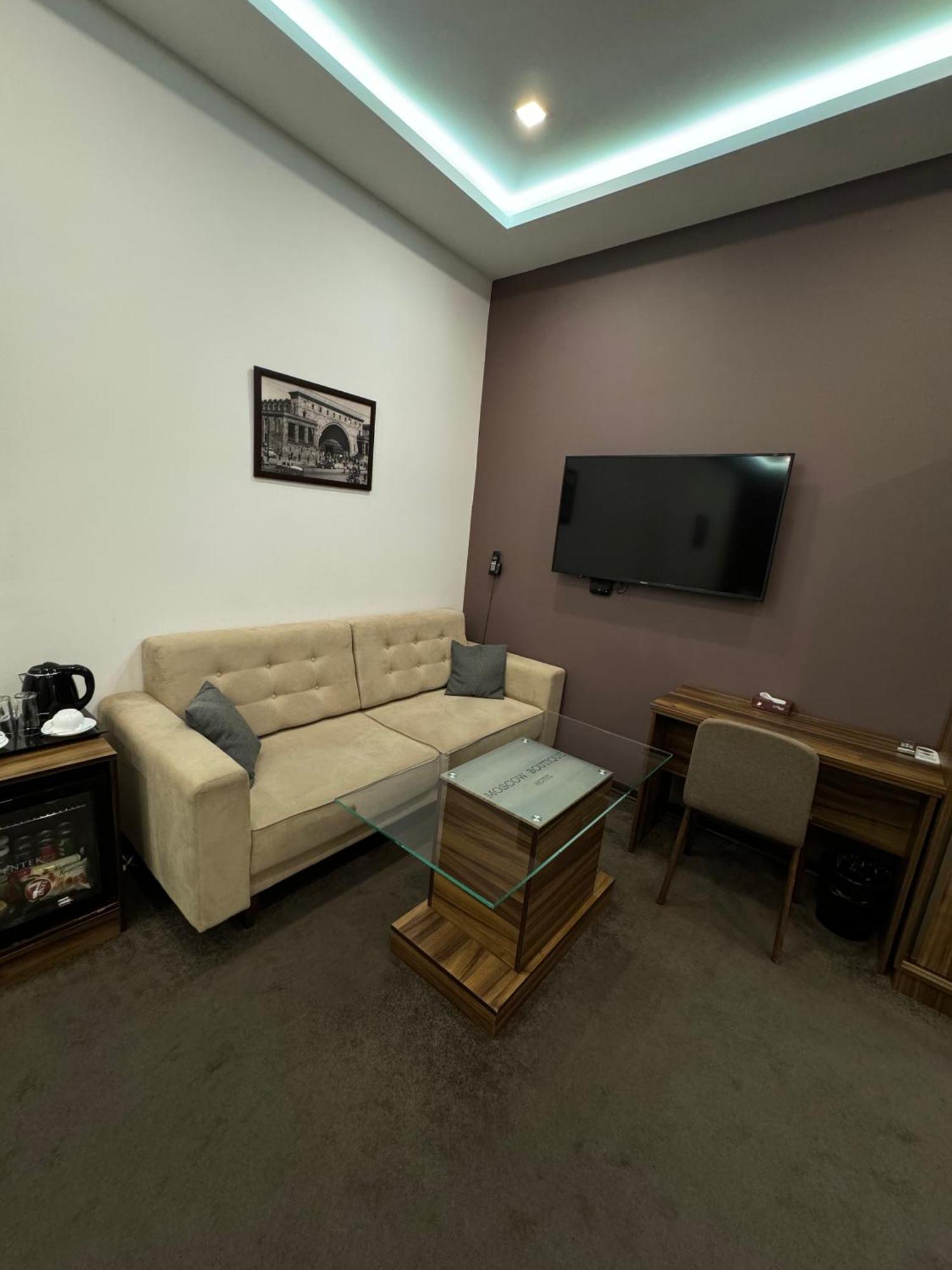 Moscow Boutique Hotel Yerevan Bagian luar foto