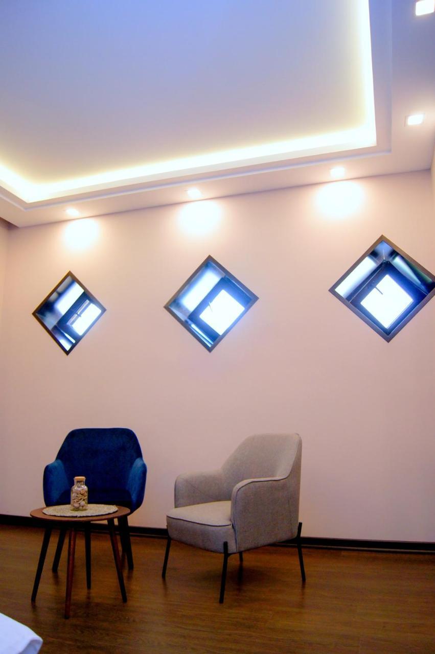 Moscow Boutique Hotel Yerevan Bagian luar foto