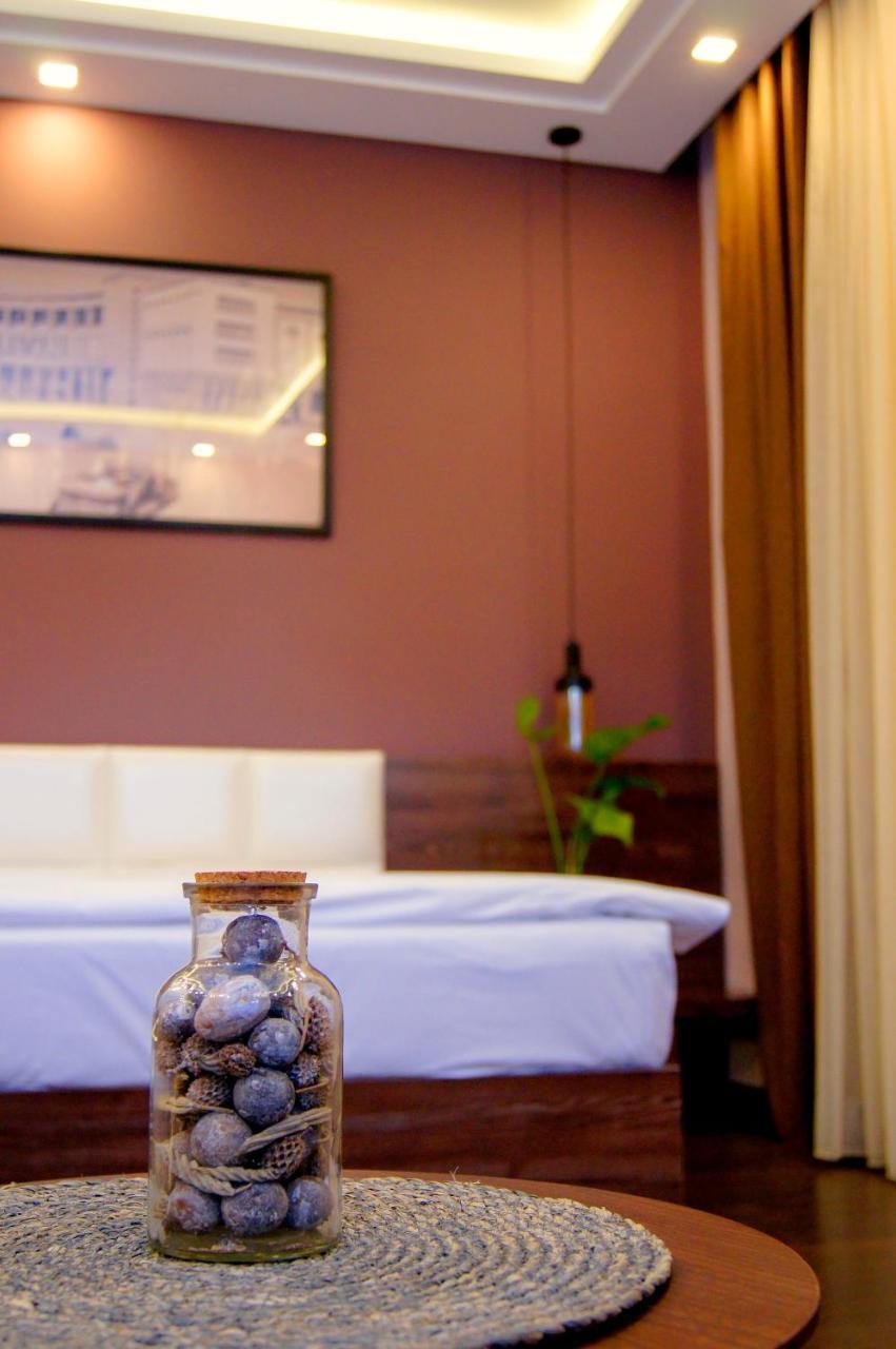 Moscow Boutique Hotel Yerevan Bagian luar foto