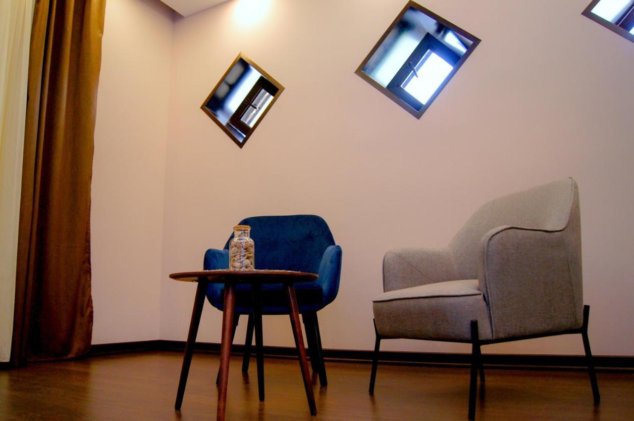 Moscow Boutique Hotel Yerevan Bagian luar foto