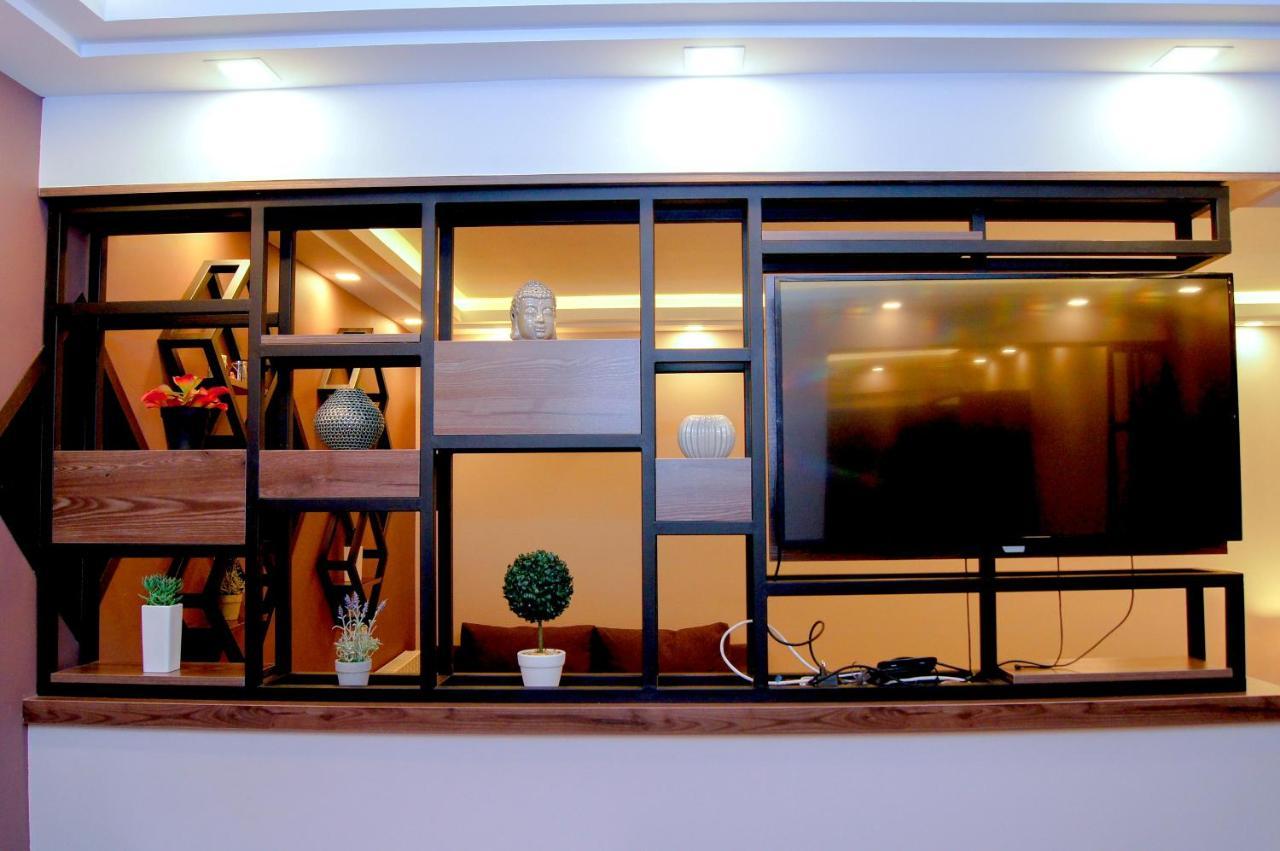 Moscow Boutique Hotel Yerevan Bagian luar foto