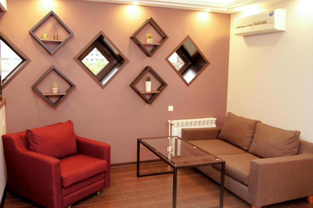 Moscow Boutique Hotel Yerevan Bagian luar foto